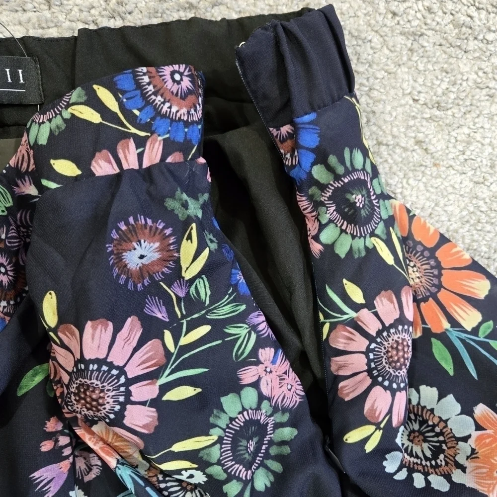 Eloquii NWT Navy Blue Floral Circle Skirt Contrast Trim Lined Flowy Romantic